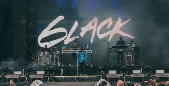 6LACK receiving an award 6LACK receiving an award