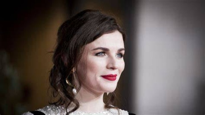 Aisling Bea to Host Have I Got News For You