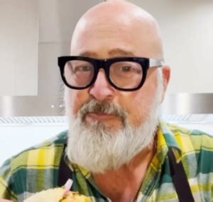 andrew zimmern net worth andrew zimmern net worth