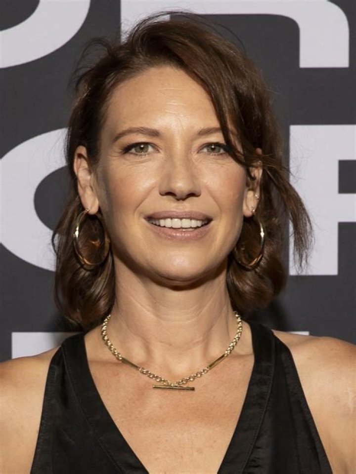 Anna Torv's Physical Features Anna Torv's Physical Features