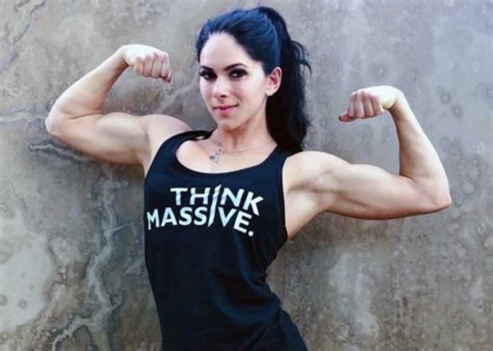 Aspen Rae figure competition
