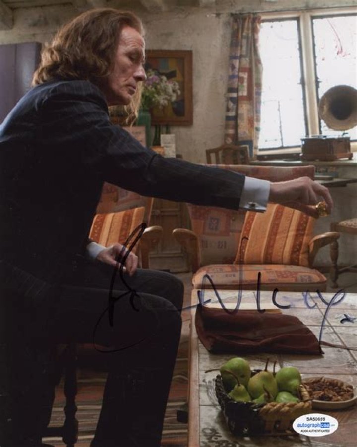 bill nighy hobbies