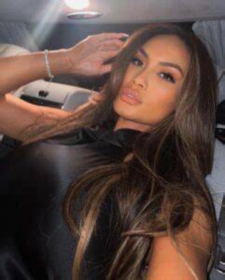 Daphne Joy (Model) Wiki, Bio, Age, Height, Boyfriend, Relationship, Son