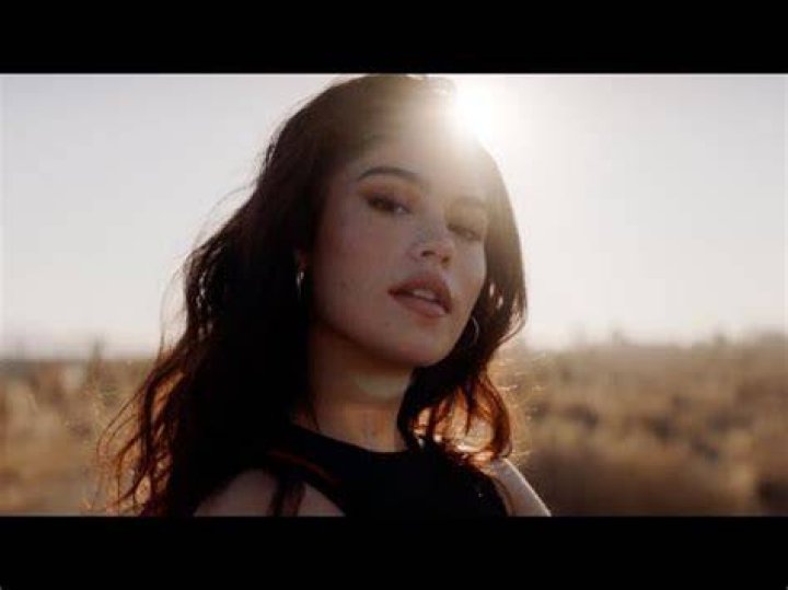 Dylan Conrique drops a video for her “Bitter” single featuring Noak