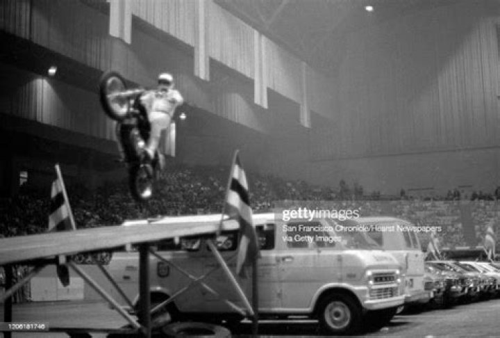Evel Knievel major jumps