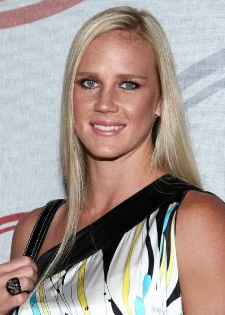 Holly Holm net worth comparison Holly Holm net worth comparison
