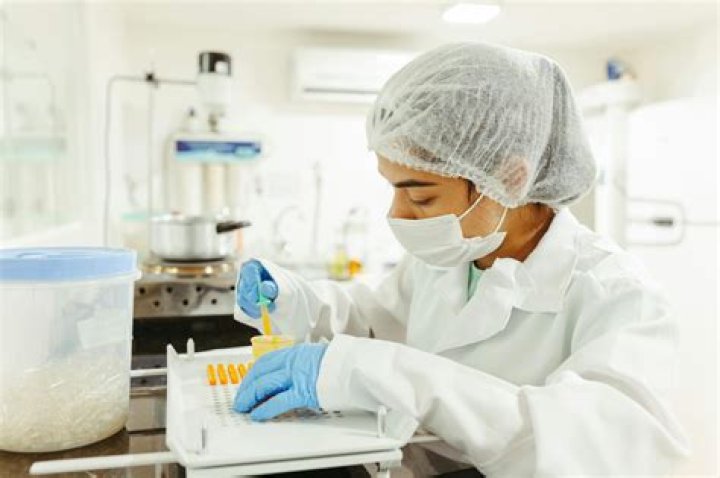 Laboratory training in aquatic animal health