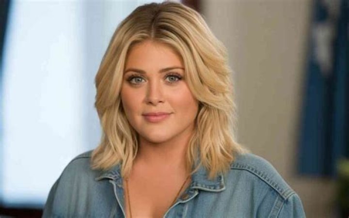 lauren alaina net worth lauren alaina net worth