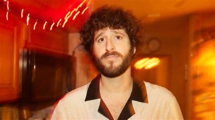 Lil Dicky's rise to fame Lil Dicky's rise to fame