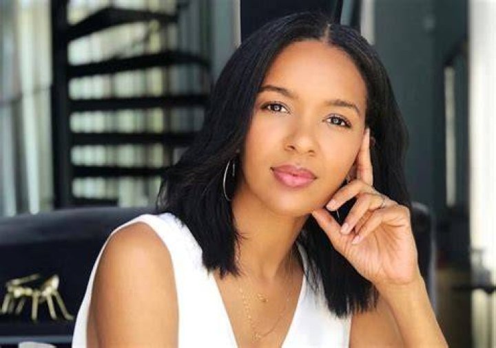 Lizzy Mathis net worth
