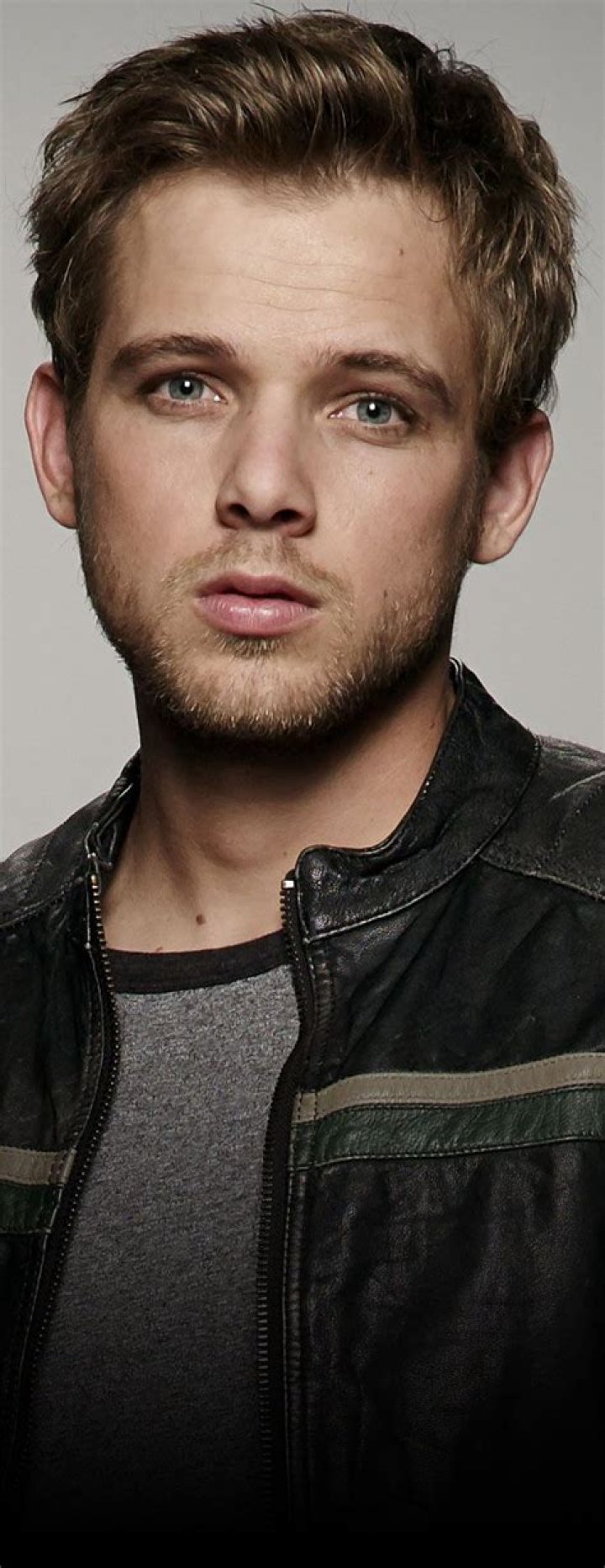 Max Thieriot Bates Motel Cast A&E Cutie Patooties ️ Pinterest