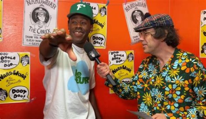 Nardwuar Interviewing Style Nardwuar Interviewing Style