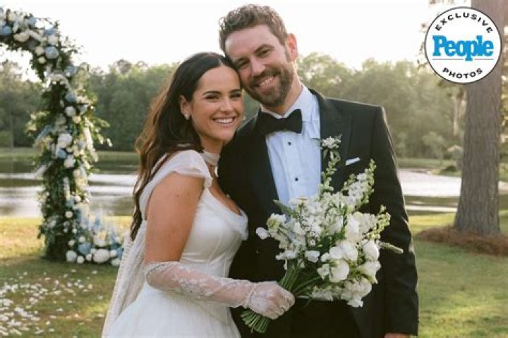 Nick Viall's Personal Life and Background Nick Viall's Personal Life and Background