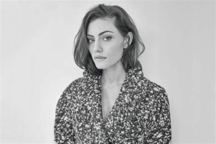 Phoebe Tonkin - A Role Model for Aspiring Actors
