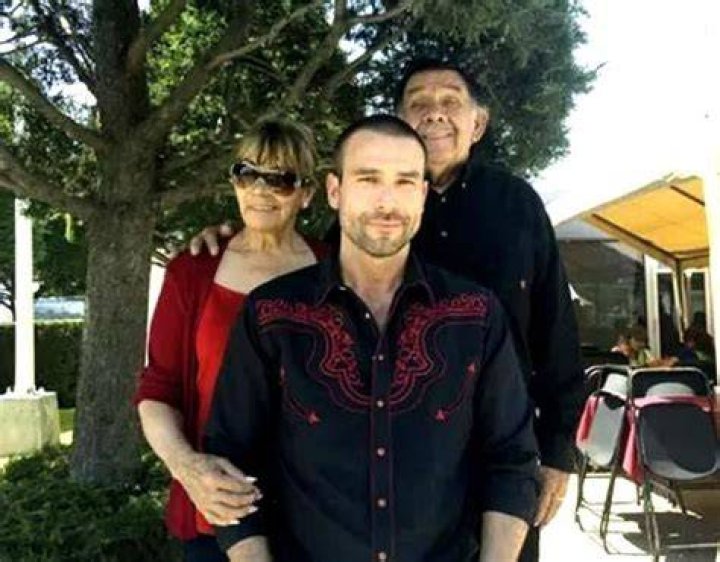 rafael amaya parents and siblings