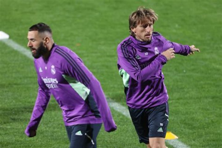 Real Madrid back in training after City draw and 2 more big stories you