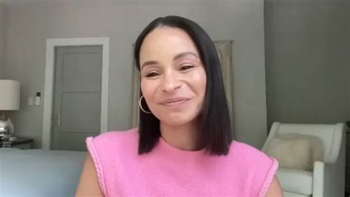 Sai De Silva influencer Sai De Silva influencer