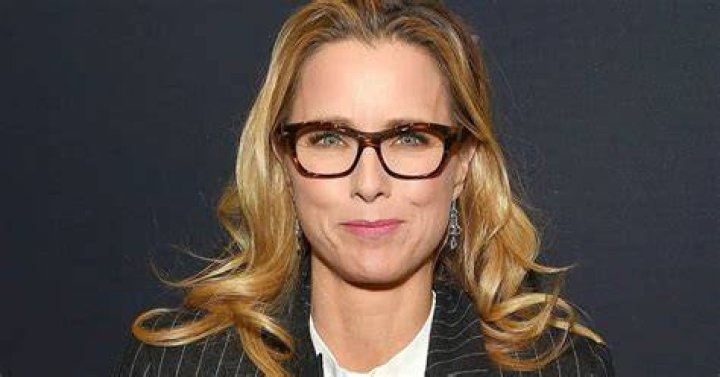tea leoni net worth