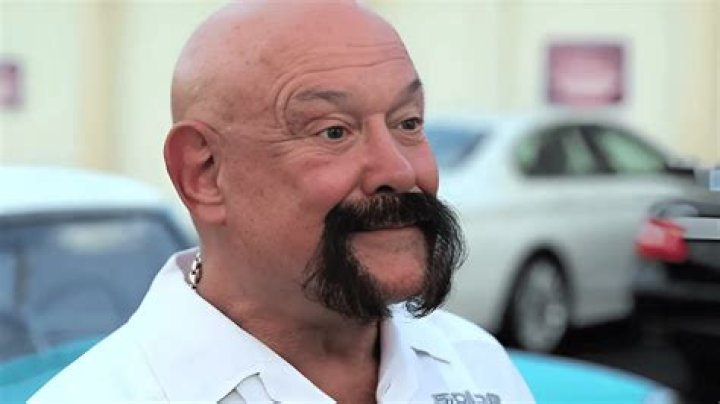 Ted Vernon's Appearance